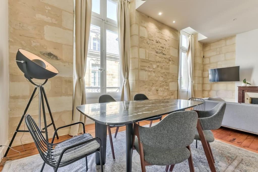 Apartment Superbe T2 De 70m2 Dans Le Centre Historique