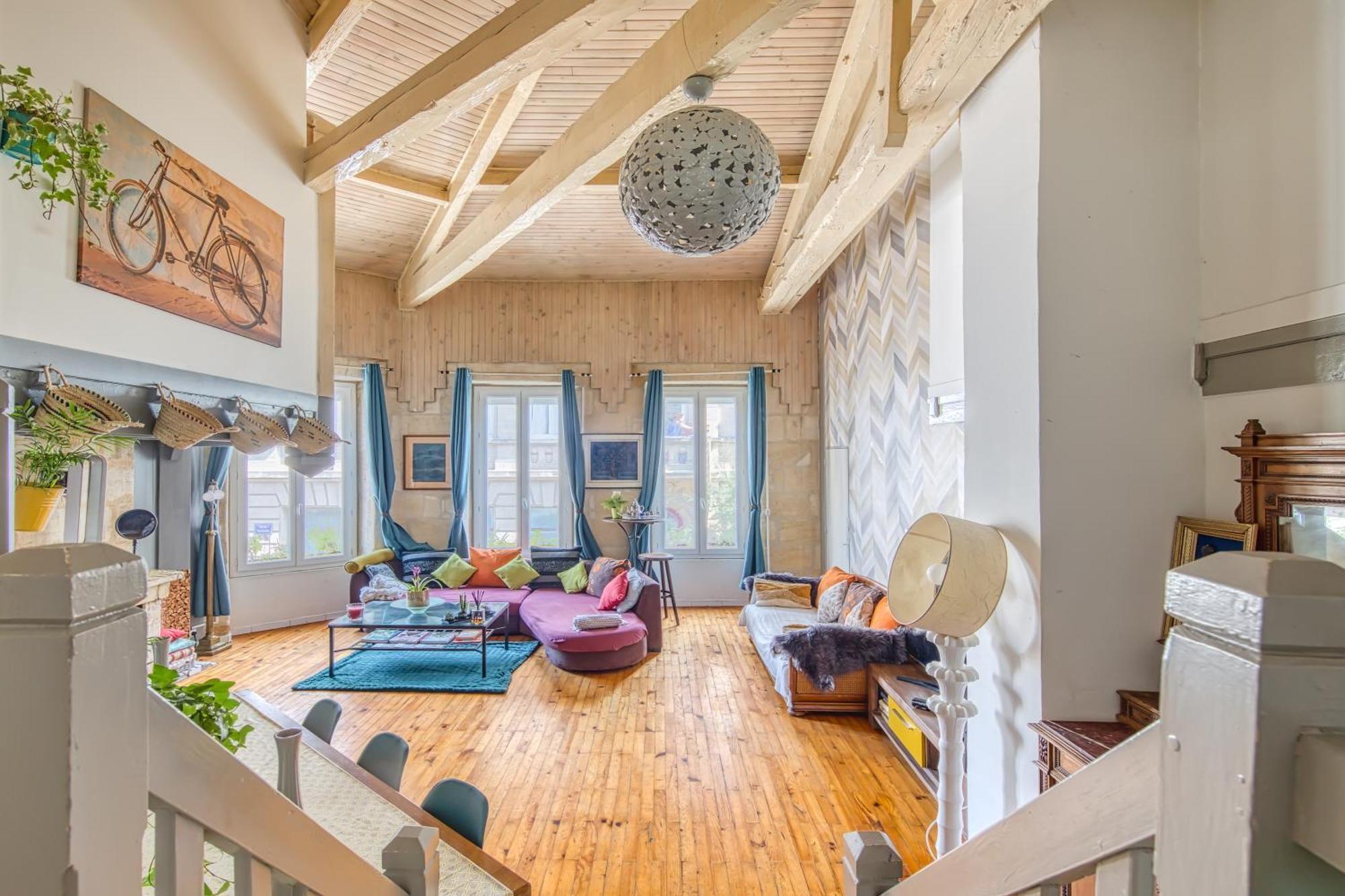 Plein Centre Duplex Appartement *