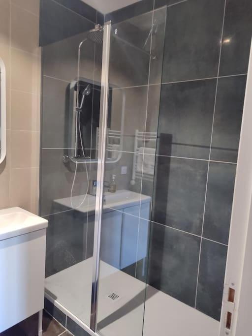 Apartment Etage 2 Sur Cour Aux Chartrons Avec Climatisation *