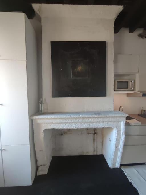 Etage 2 Sur Cour Aux Chartrons Avec Climatisation *