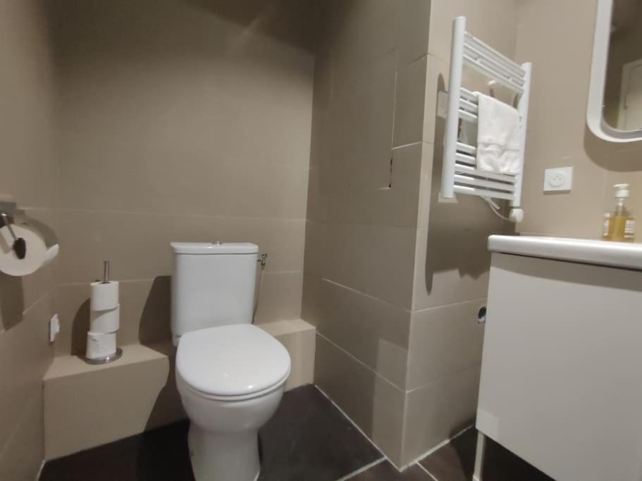Etage 2 Sur Cour Aux Chartrons Avec Climatisation Apartment Bordeaux