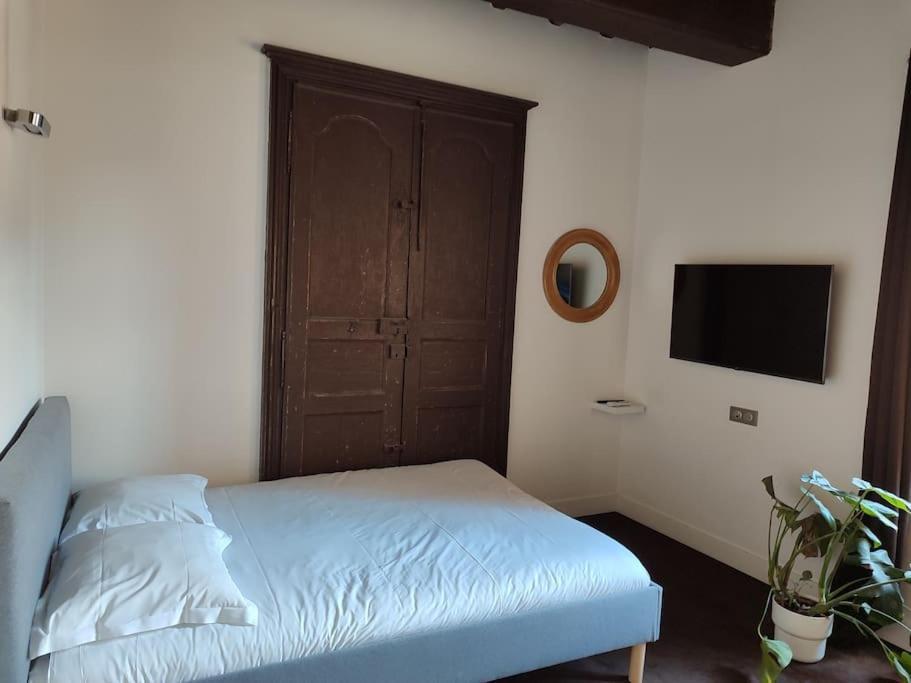 Apartment Etage 2 Sur Cour Aux Chartrons Avec Climatisation Bordeaux
