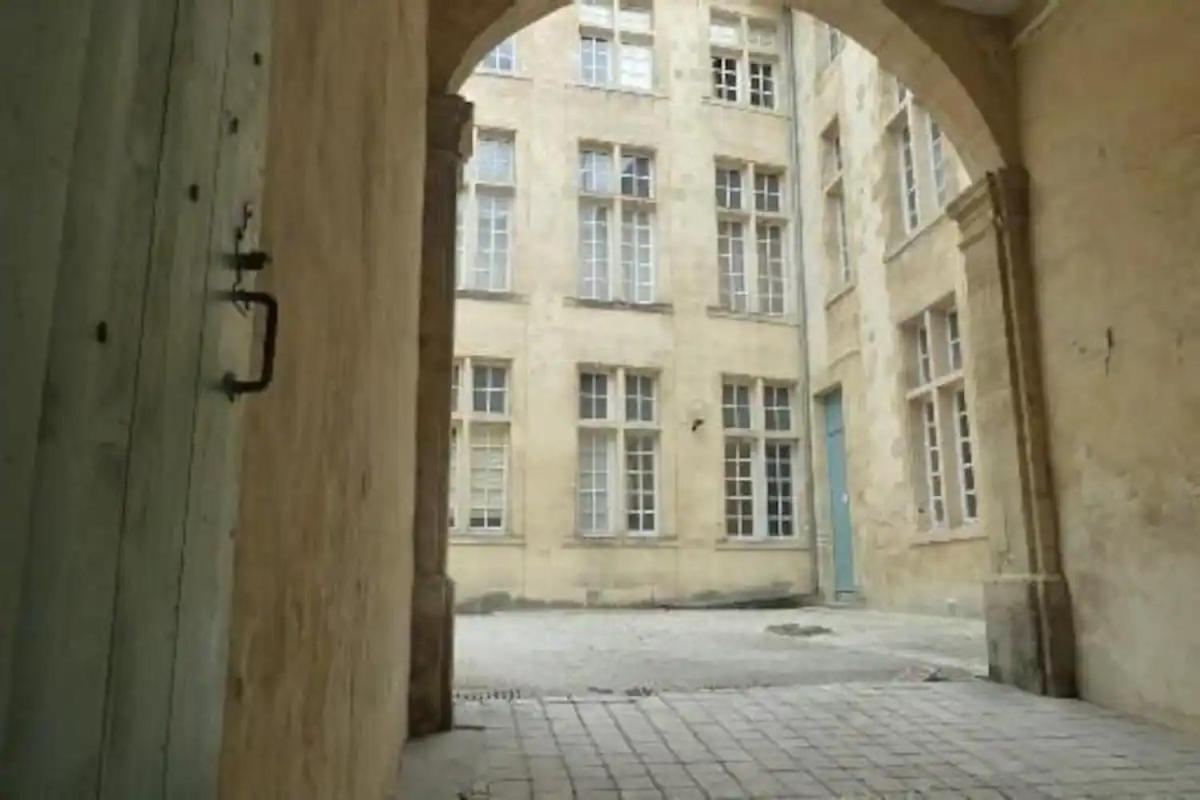 Les Trois Chandeliers Un Petit Paradis En Plein Centre * Bordeaux