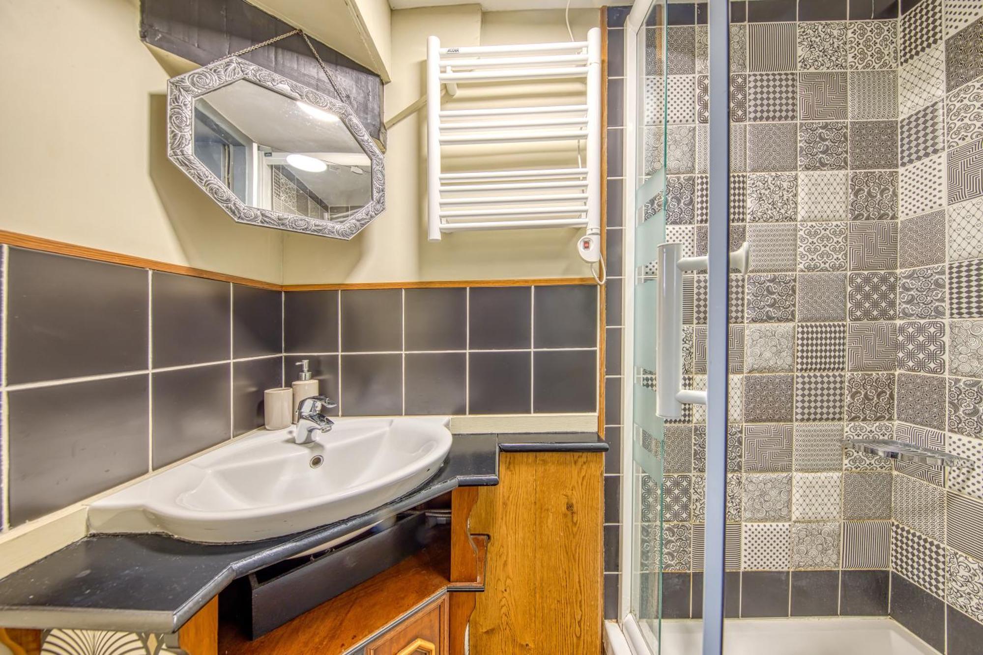 Art Deco Apartment Bordeaux