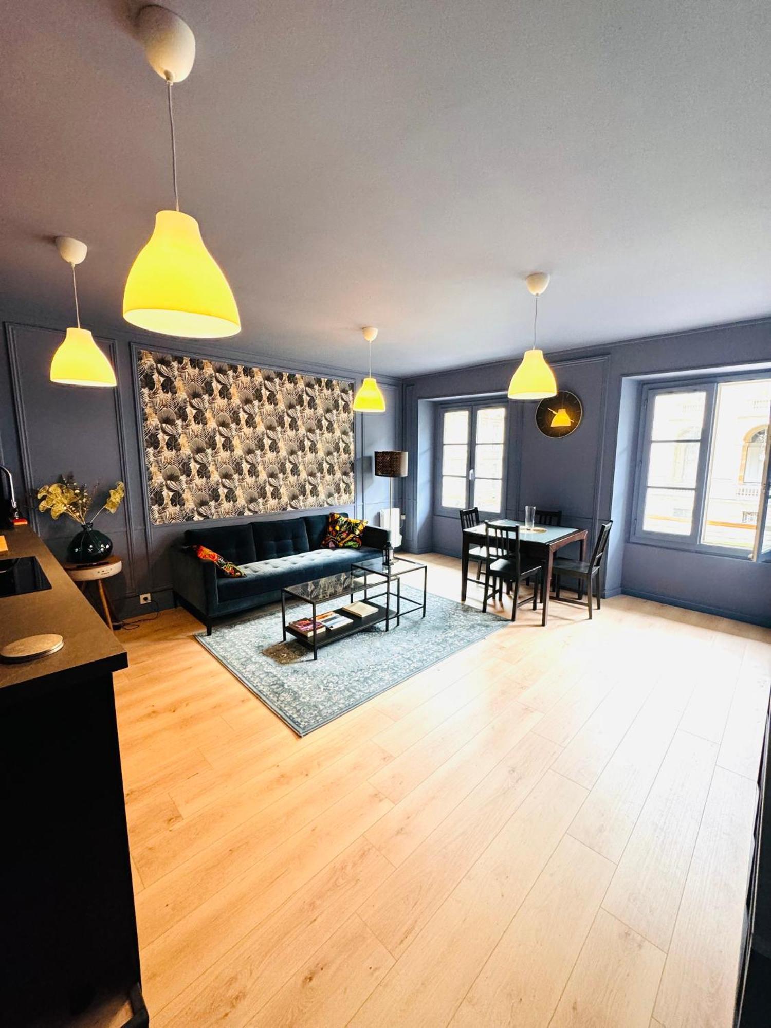 Apartment Design And Luxe Hyper Centre *