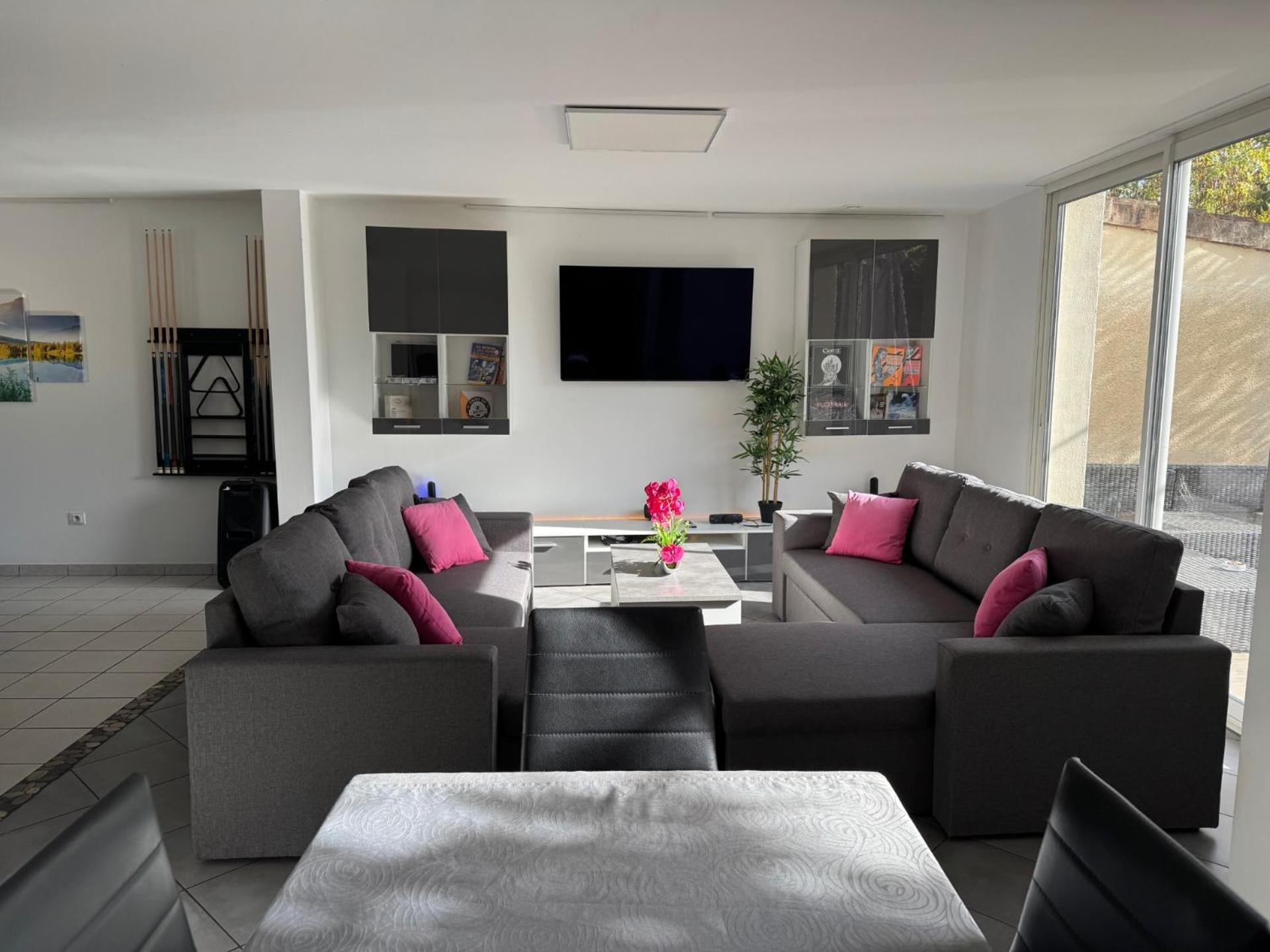 Bed To Rent - Maison Calme Avec Jacuzzi Sous Supplement * Bordeaux
