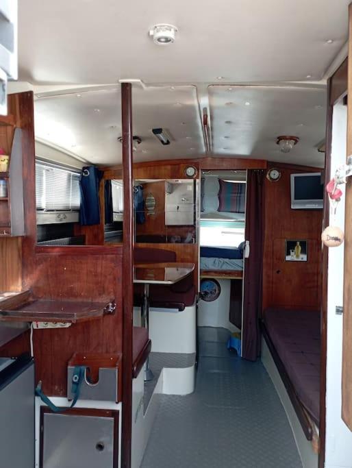 Nuit Insolite Sur Un Bateau Au Coeur De * Bordeaux