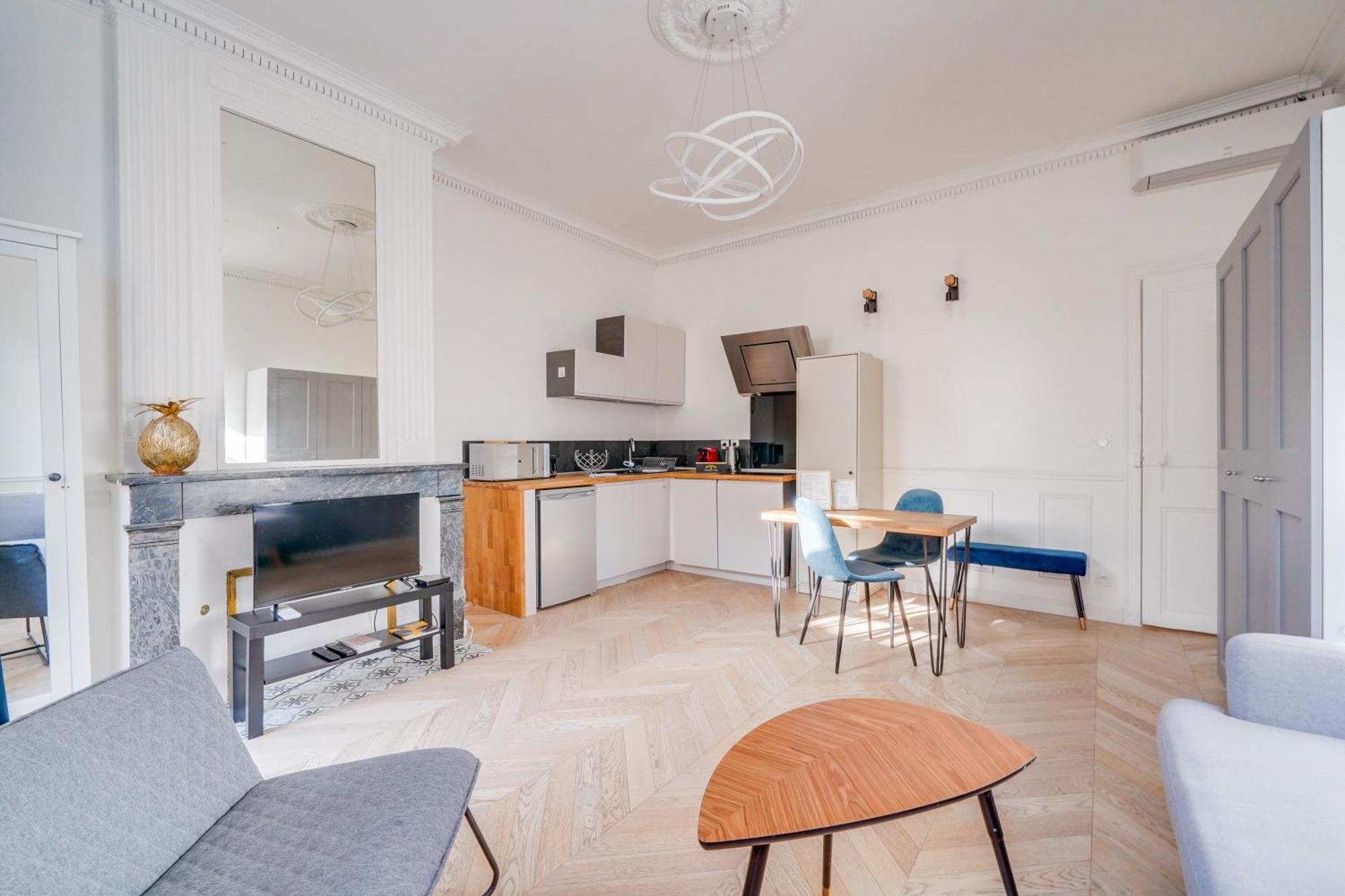 Le Feel Good - En Plein Coeur De Apartment Bordeaux