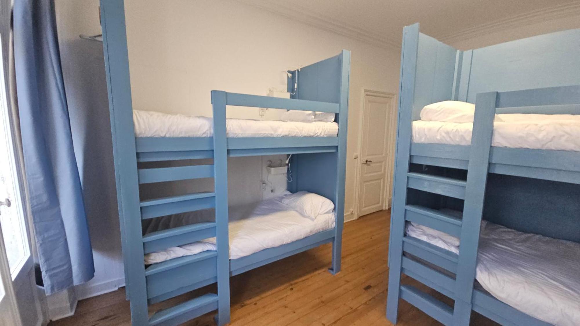 Hostel Bed In 6-bed Mixed Le Jardin Cafe *