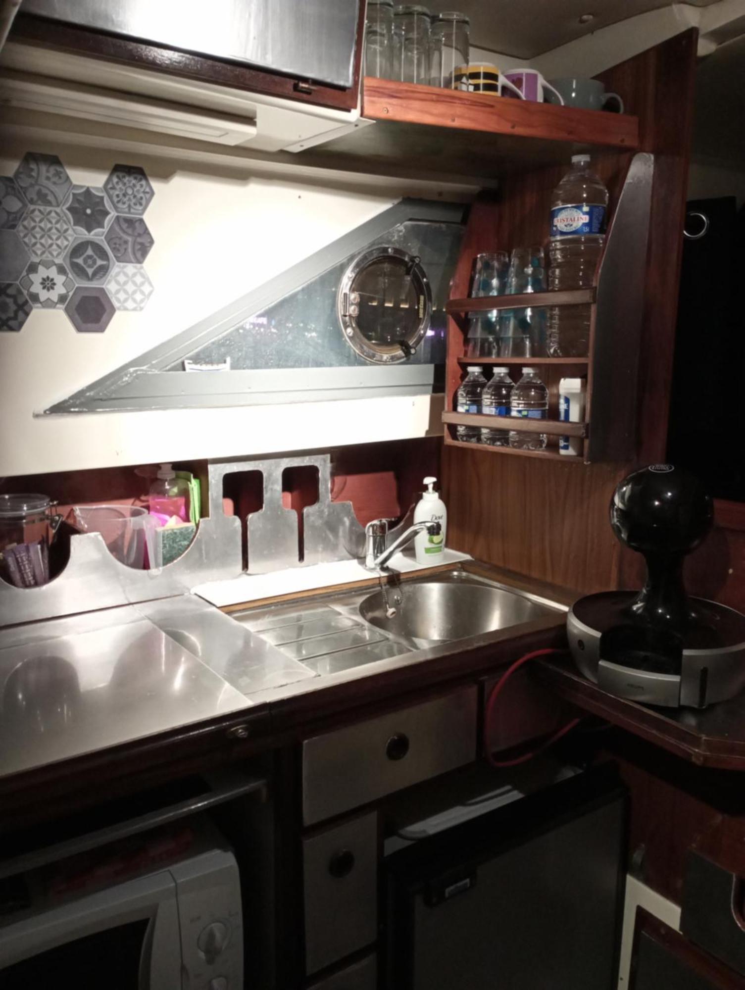 Nuit Insolite Sur Un Bateau Au Coeur De Botel *