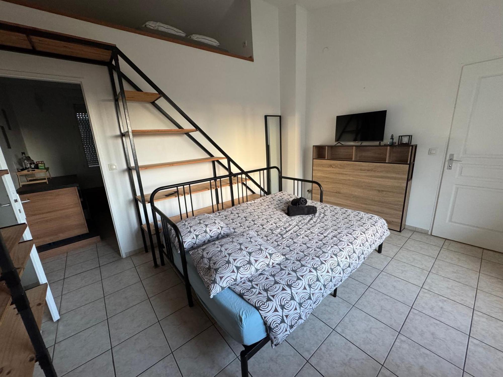 Bed To Rent - Maison Calme Avec Jacuzzi Sous Supplement *