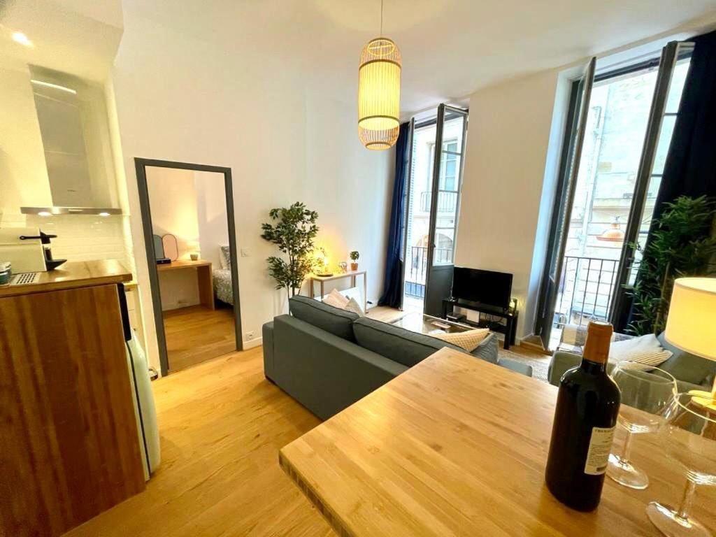 Beaux T2 Et T3 Climatises Dans Le Triangle D'or Apartamento *