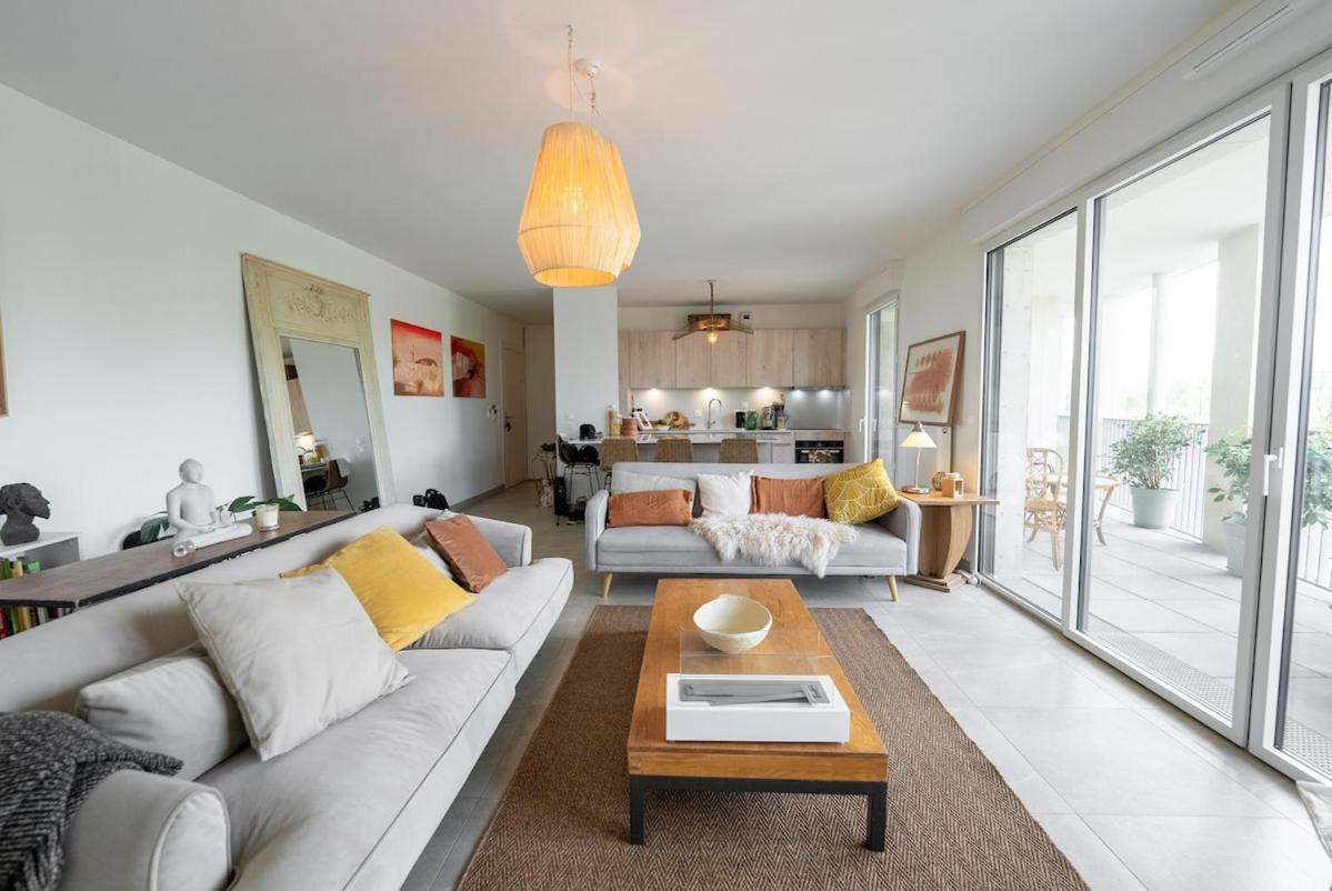 Spacious Bright Contemporary Apartamento Burdeos