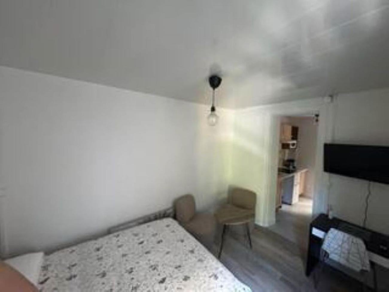 Homestay Hyper-centre Proche De Toutes Commodites *