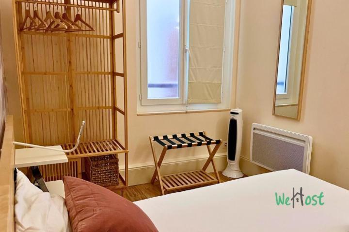 Attractive T2 Flat On Place De La Bourse Bordeaux