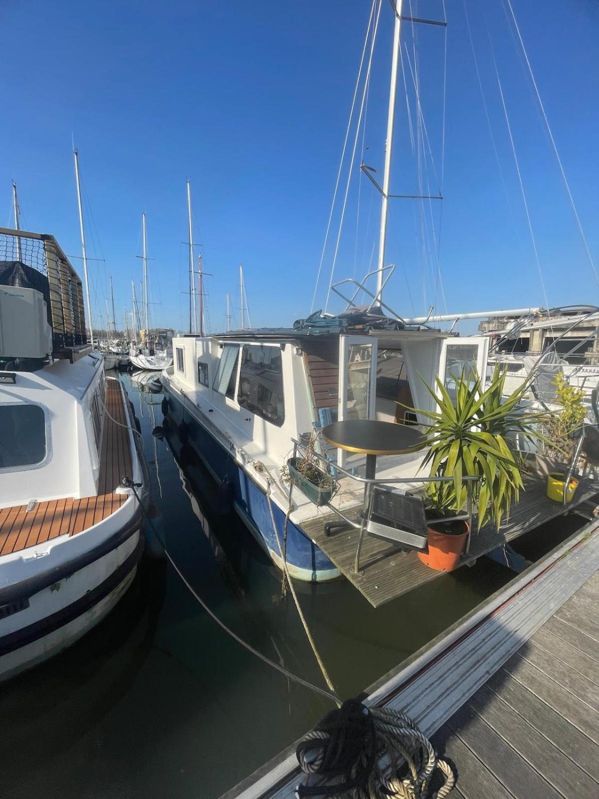 Hotel en barco Peniche