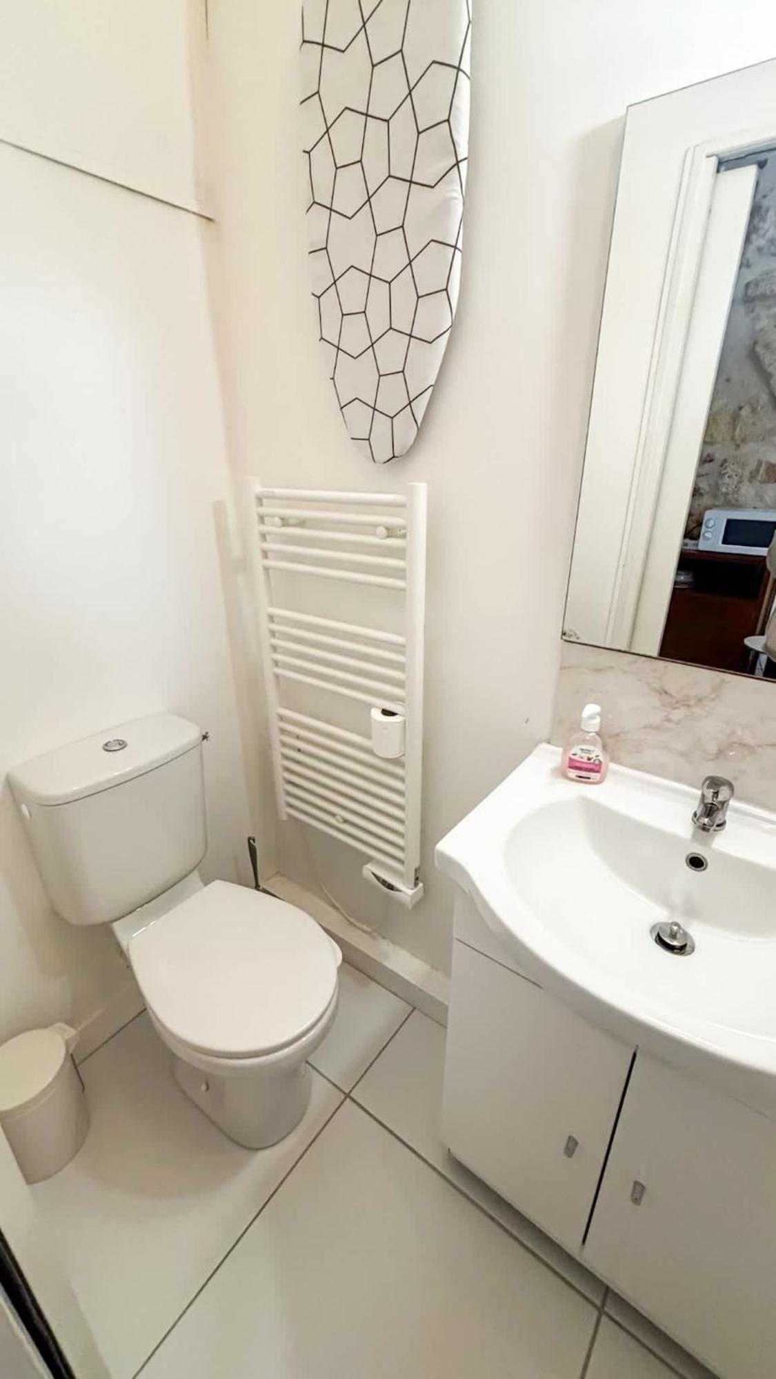 Paul Louis Landes Apartment