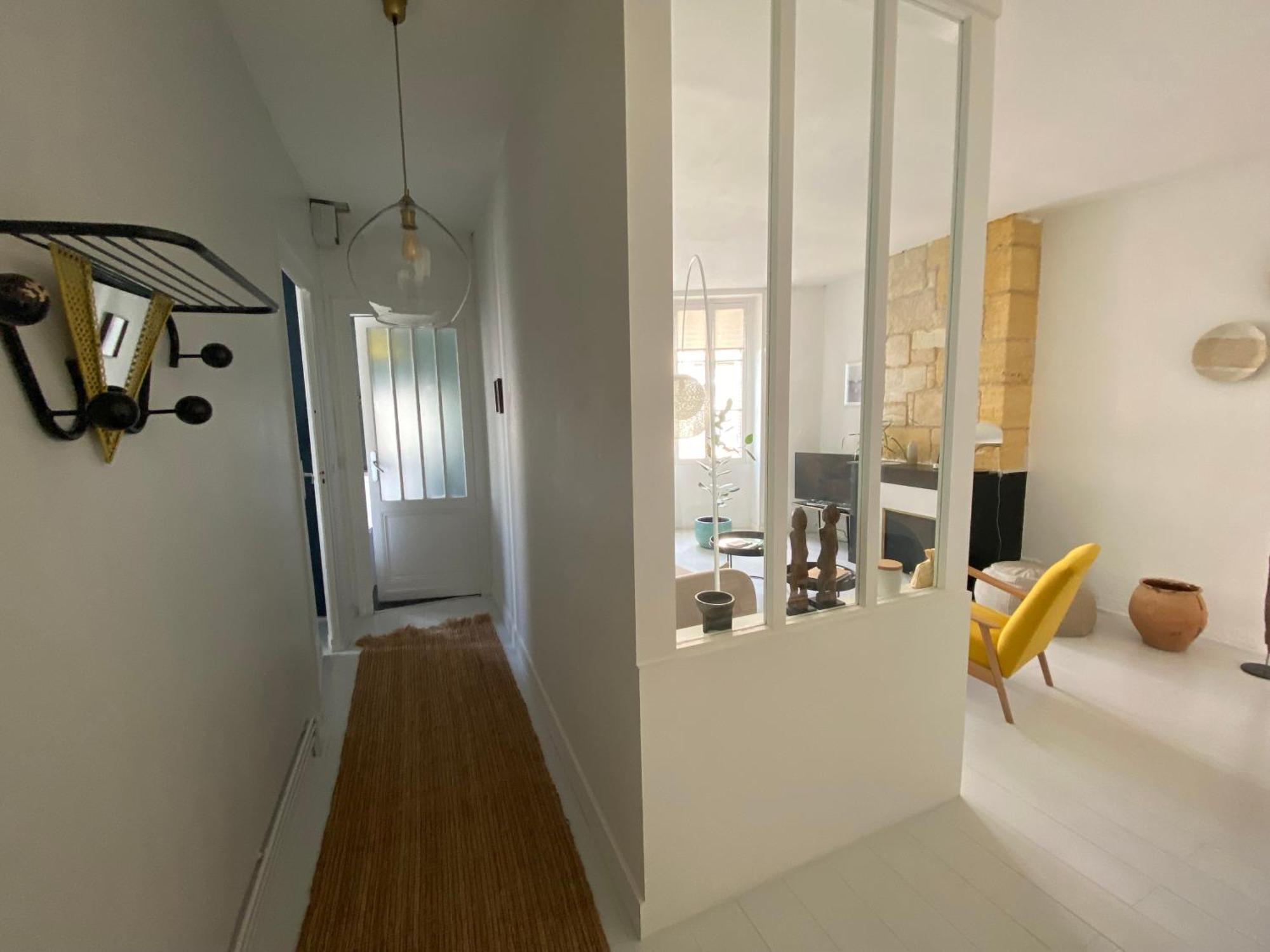 Bo, Peace & Apartamento