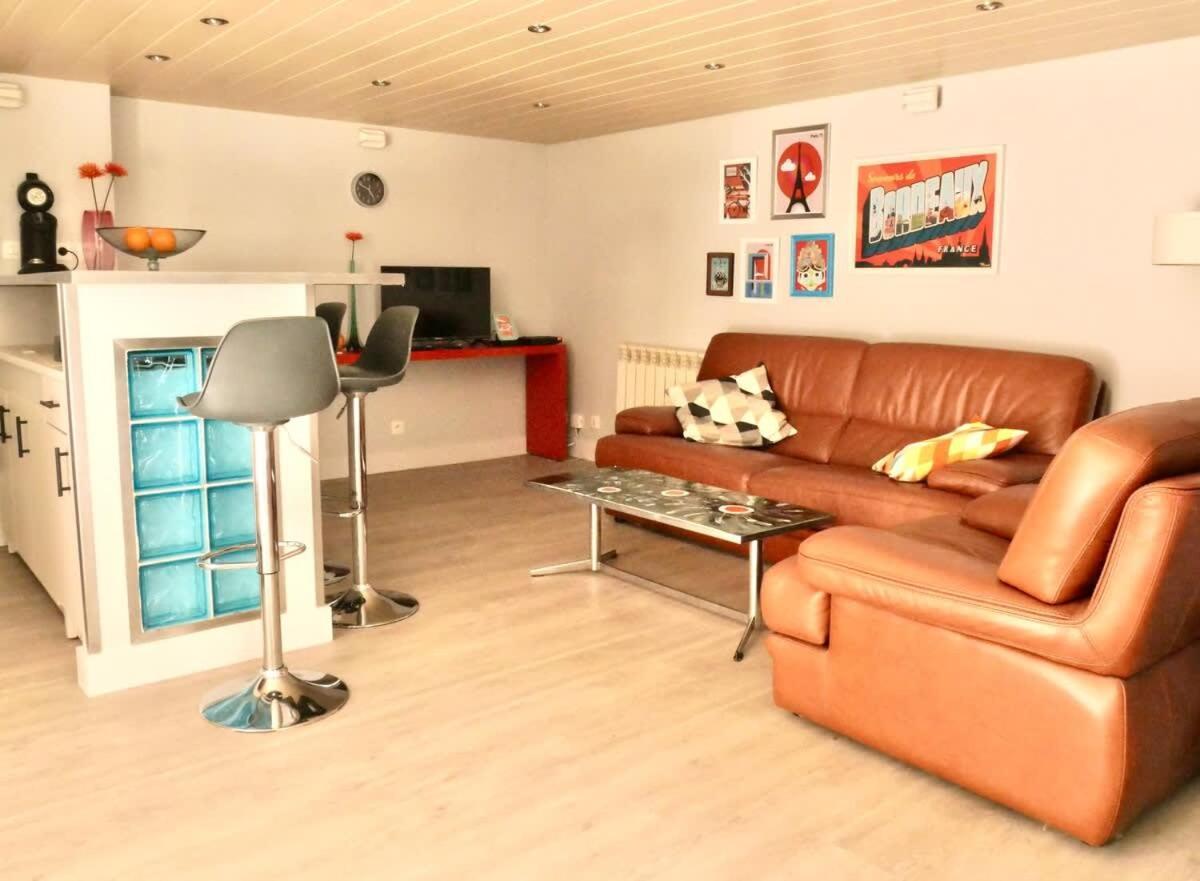 Centre Historique: Duplex Apartment Bordeaux