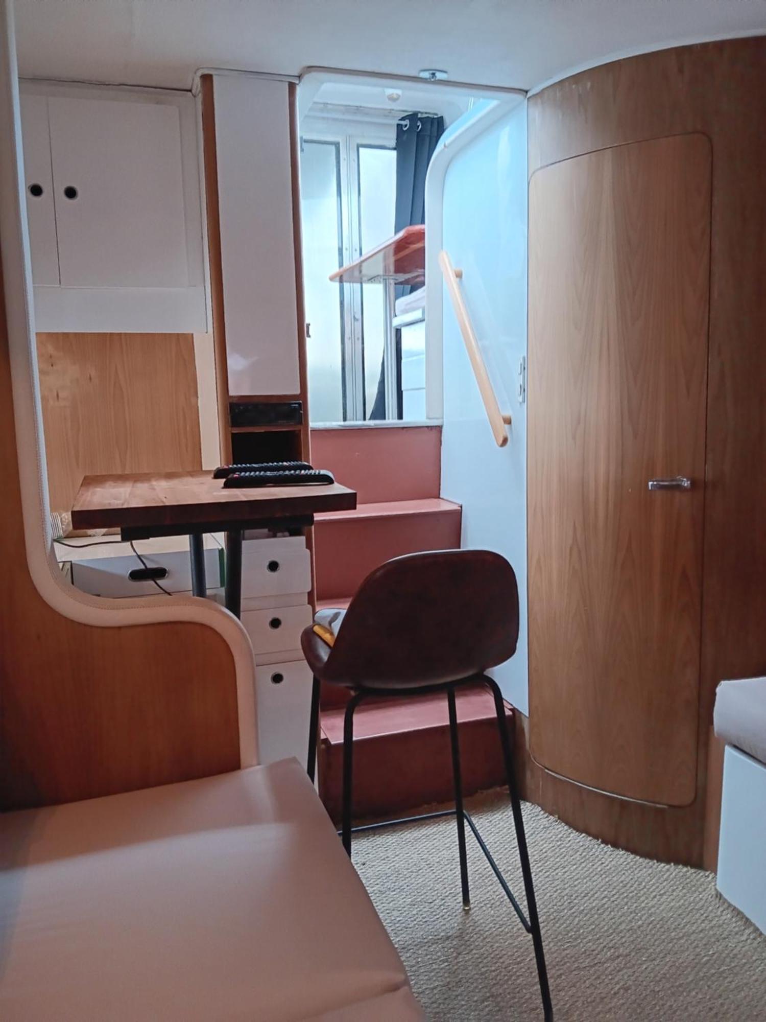 Bateau Cocoon En Amoureux * Bordeaux