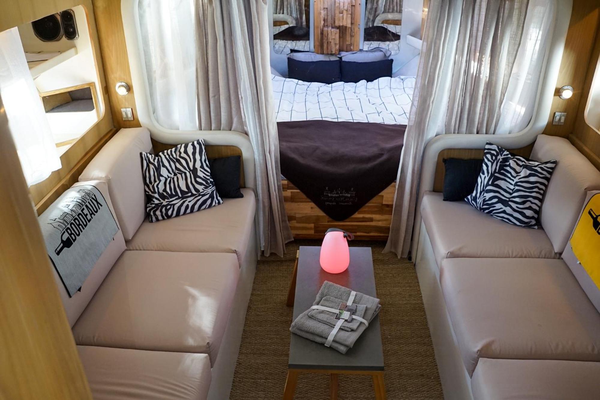 Bateau Cocoon En Amoureux * Bordeaux