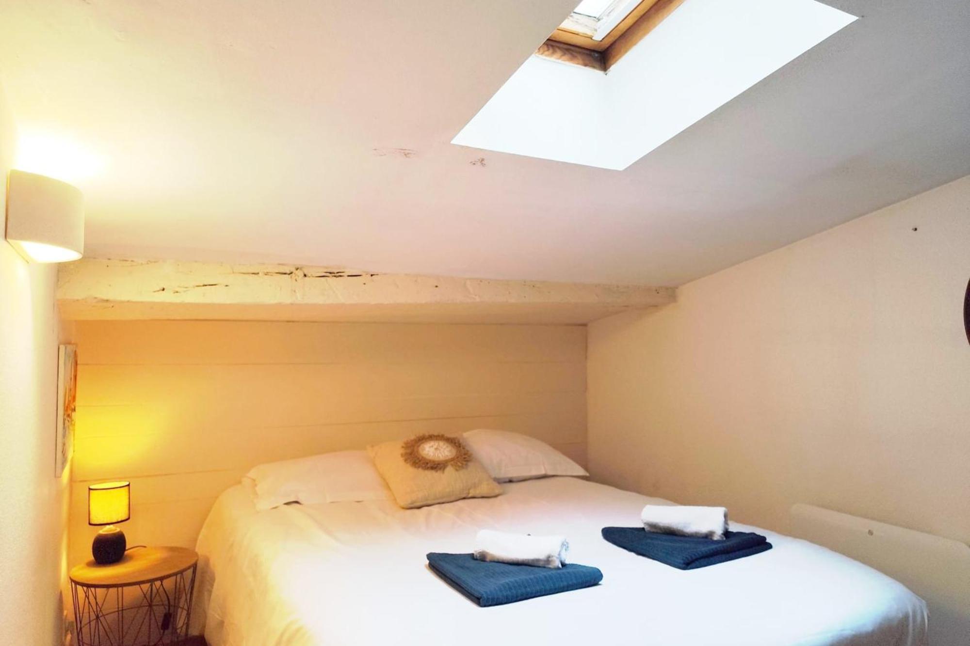 Appartement T2 In The Historic Heart Of