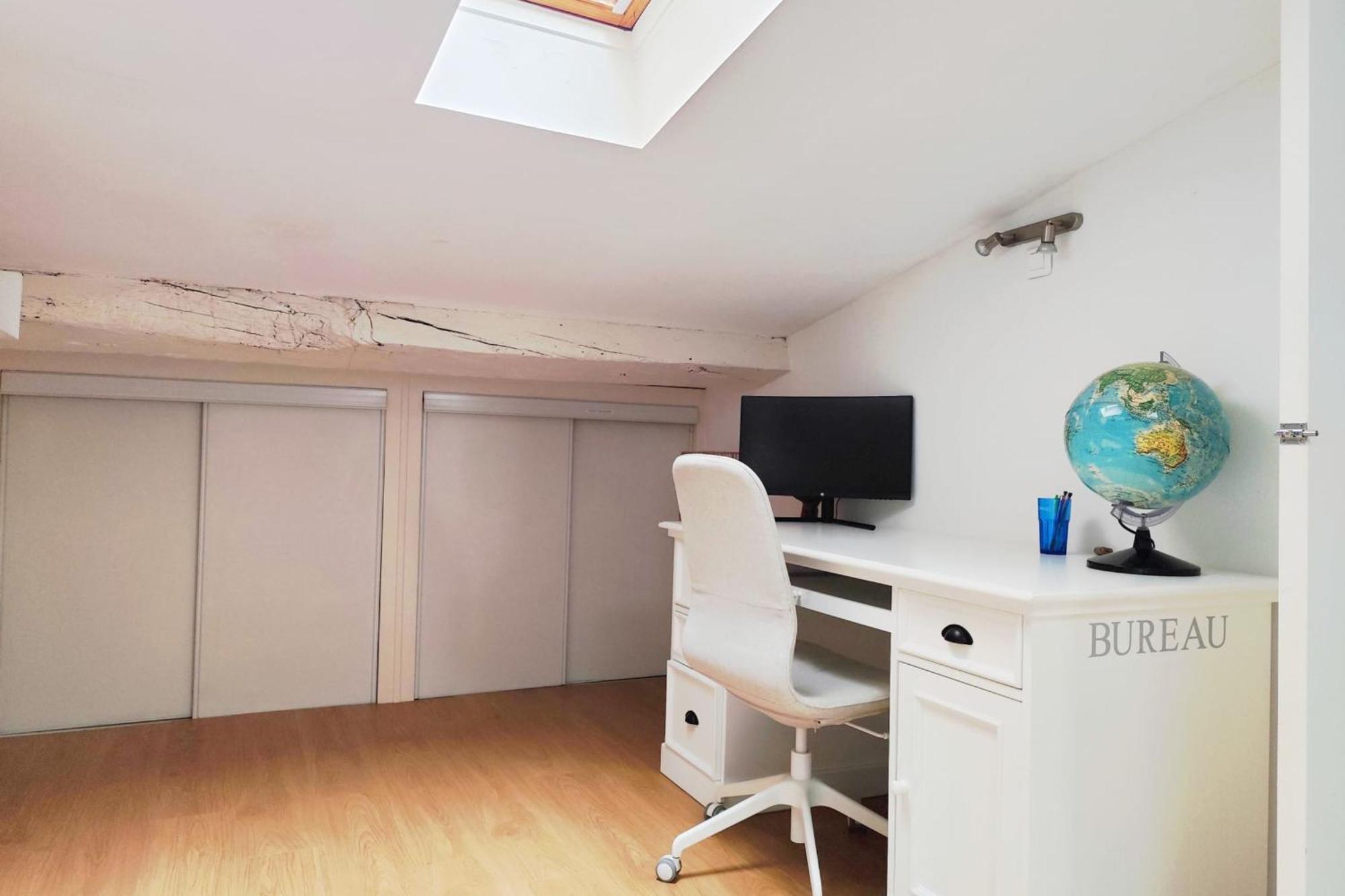 Appartement T2 In The Historic Heart Of *
