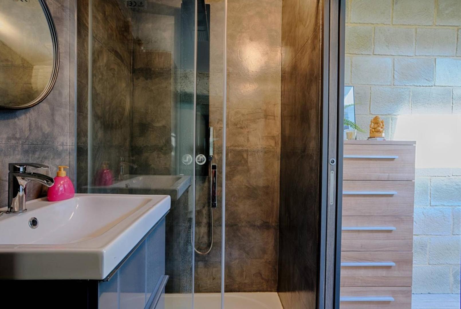 Jolie Duplex Au Coeur De Saint Michel Bordeaux