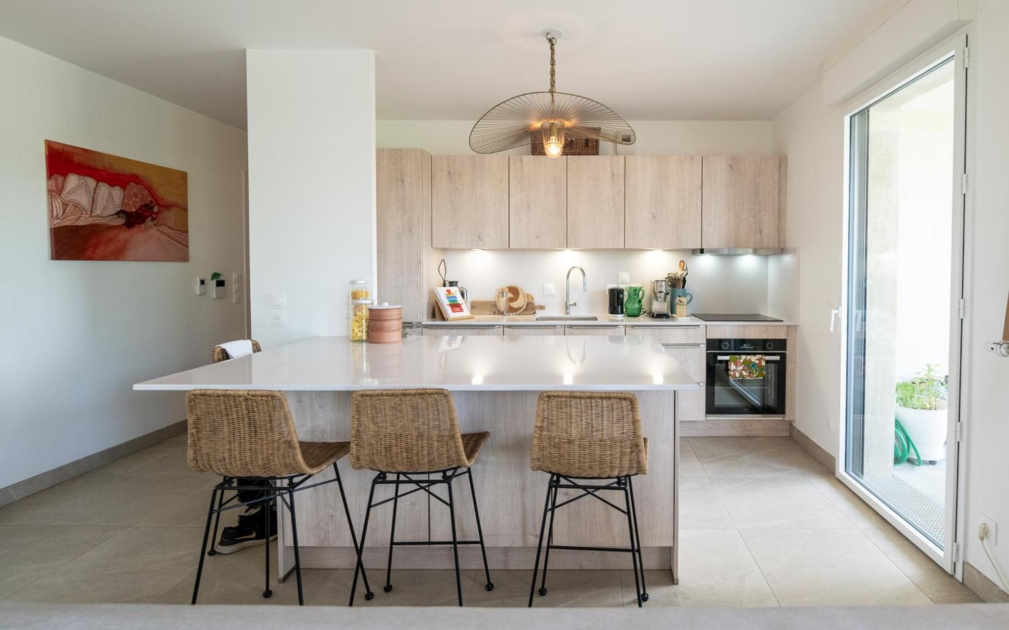 Apartamento Spacious Bright Contemporary