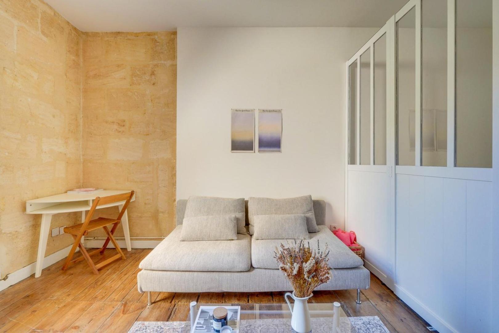 Appartement Spacieux Avec Pierre Apparente