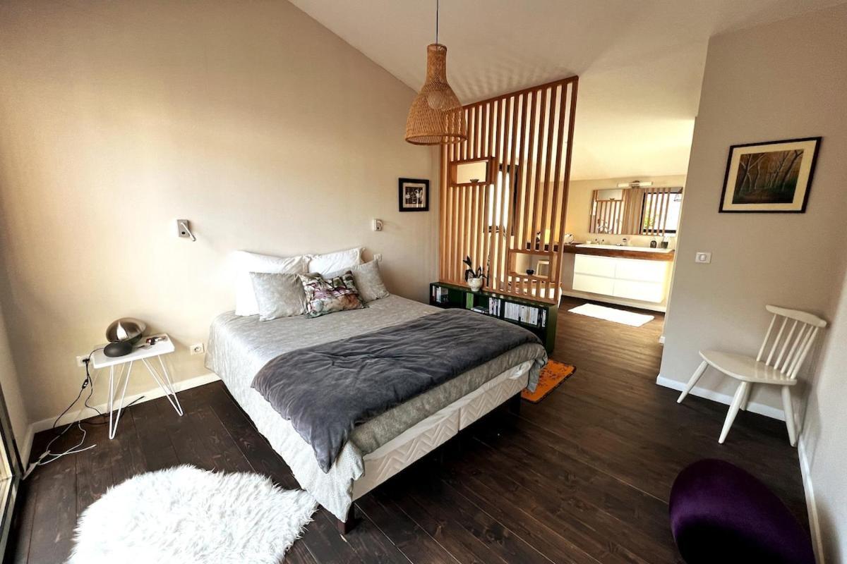 Beautiful Loft Cite Du Vin