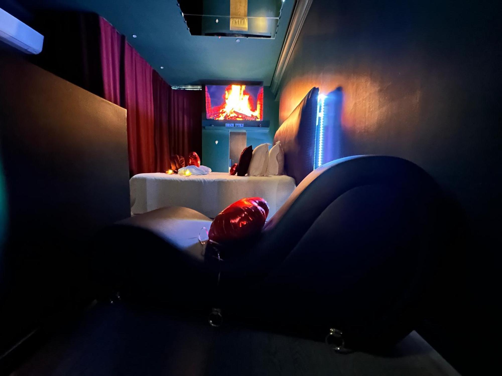 Mieuxqualhotel Jacuzzi Privatif Velvet Desire Apartment Bordeaux