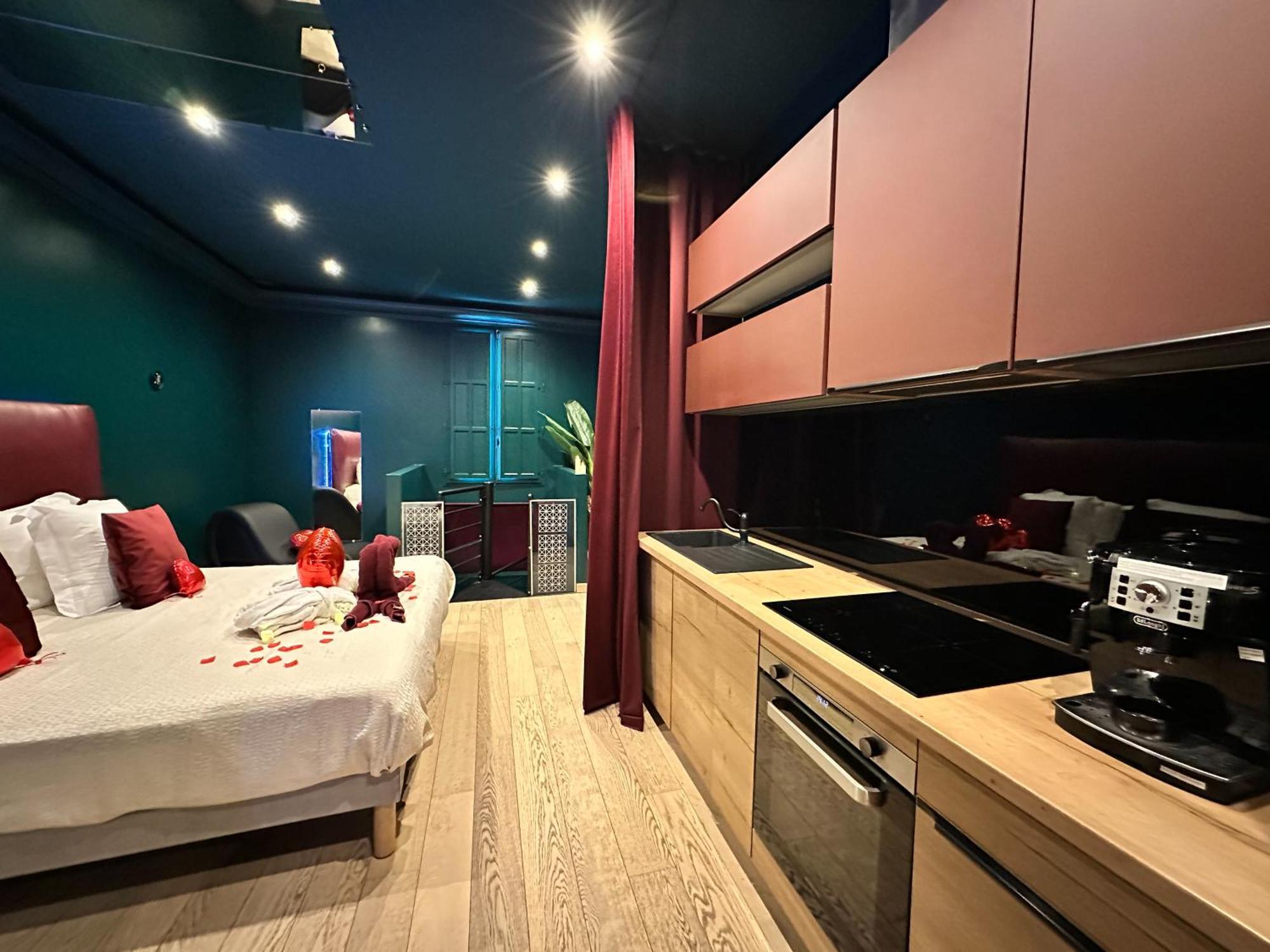 Mieuxqualhotel Jacuzzi Privatif Velvet Desire