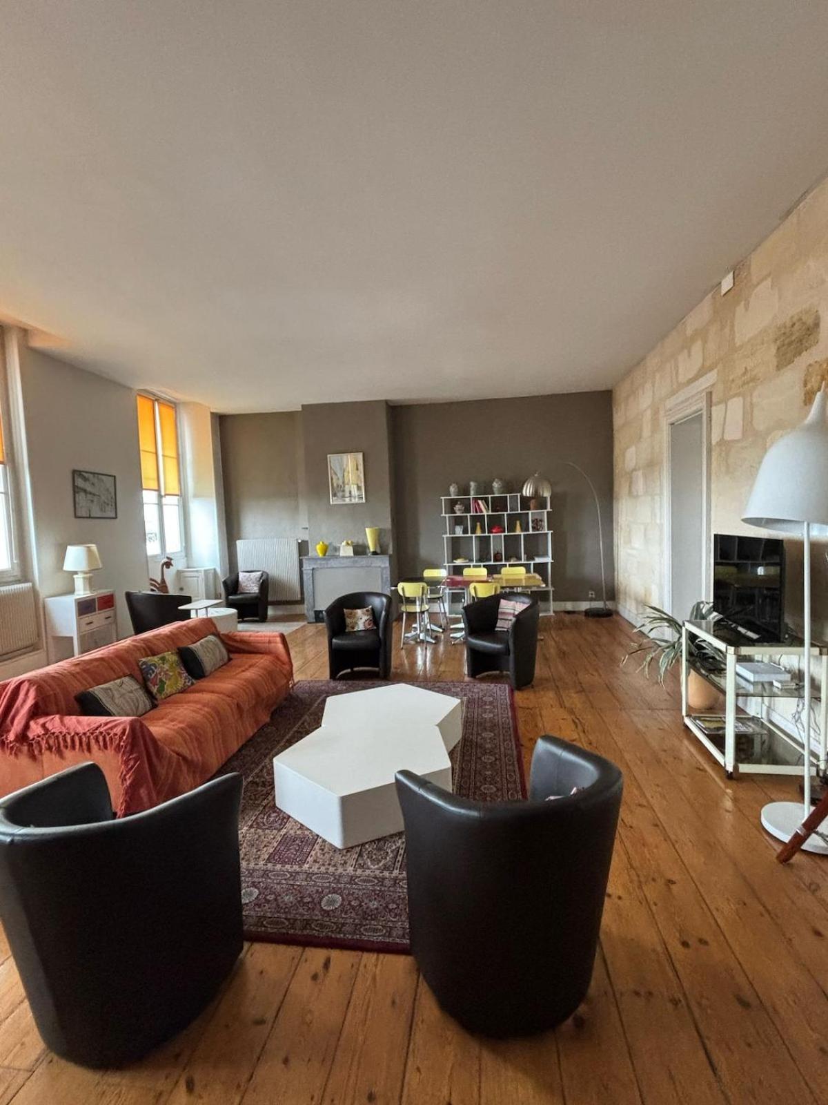 T4 Vue Sur La Garonne, Au Pied Du Tram Appartement Bordeaux
