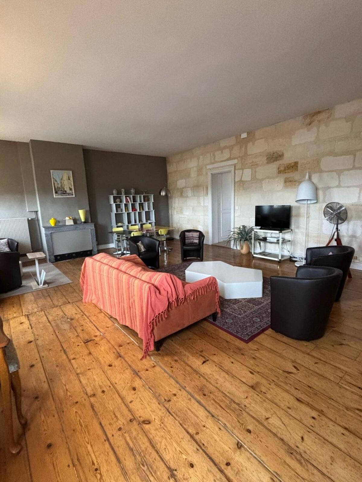 Appartement T4 Vue Sur La Garonne, Au Pied Du Tram Bordeaux