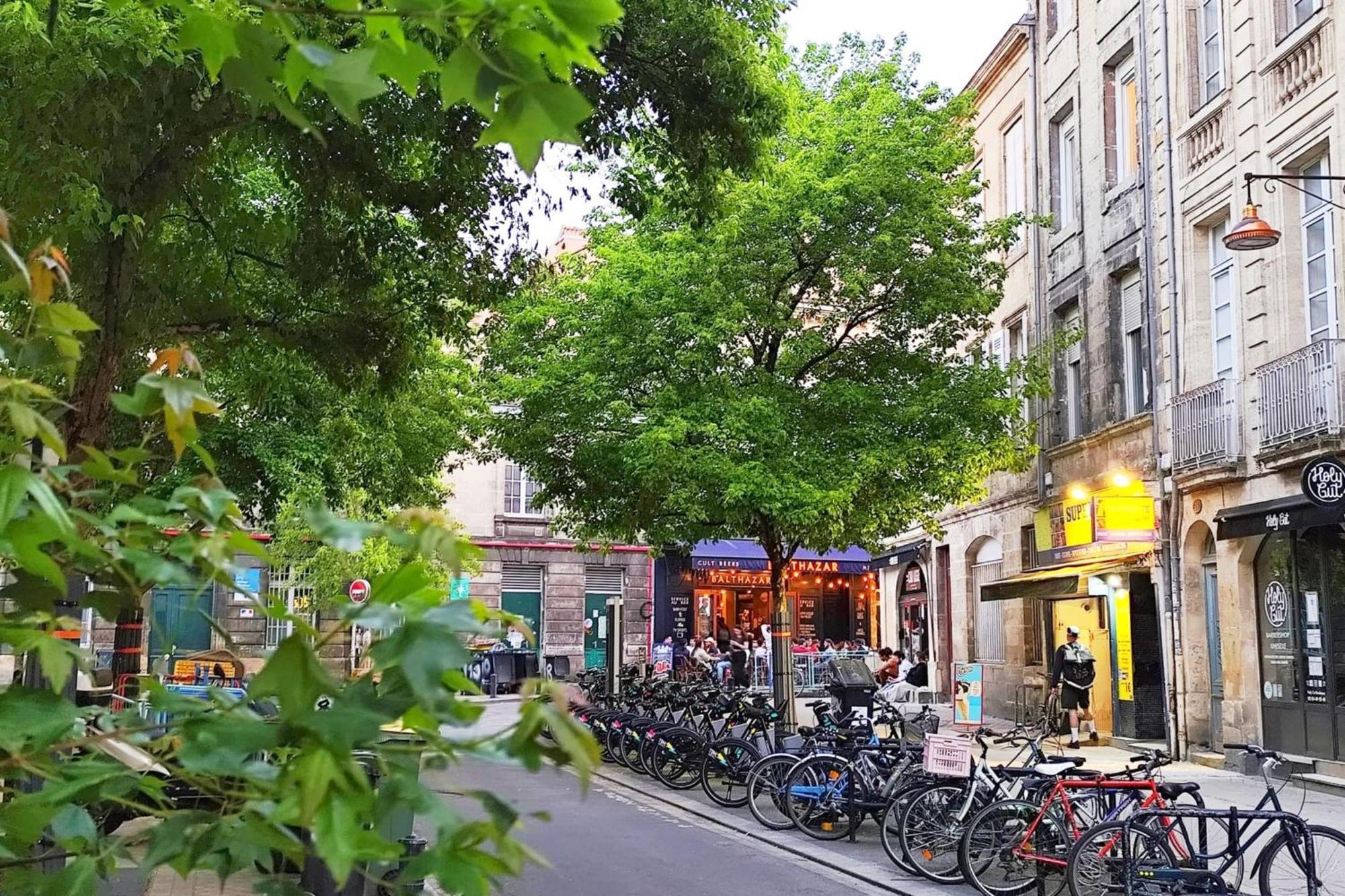 Near Basilique Saint-michel *
