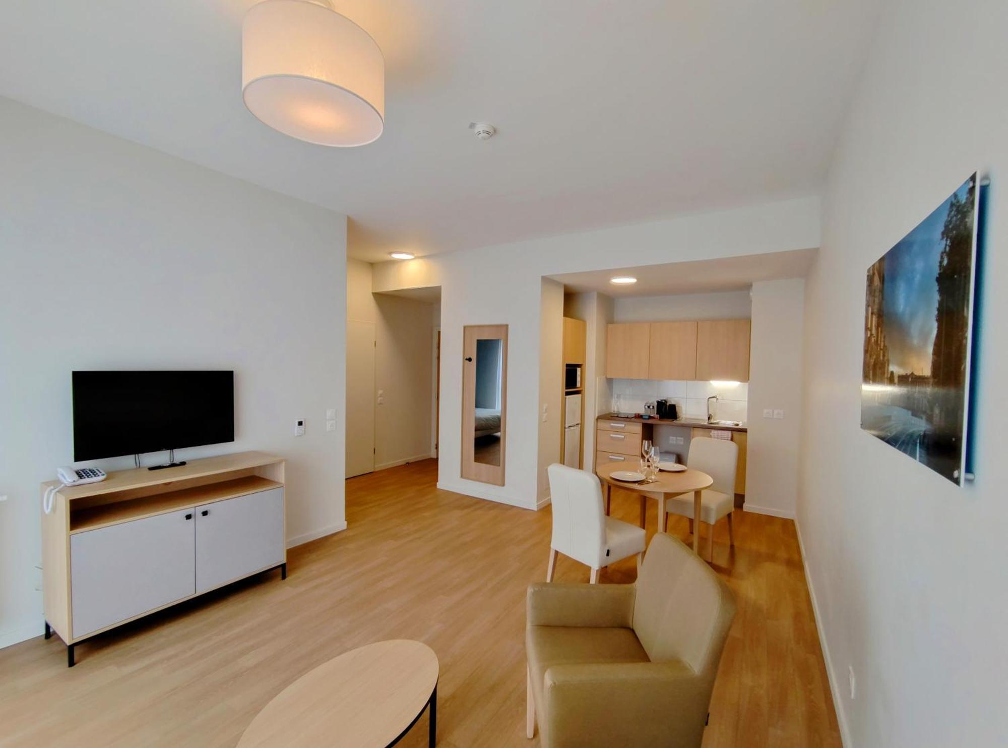 Aparthotel Zenitude Residences St Jean Bordeaux