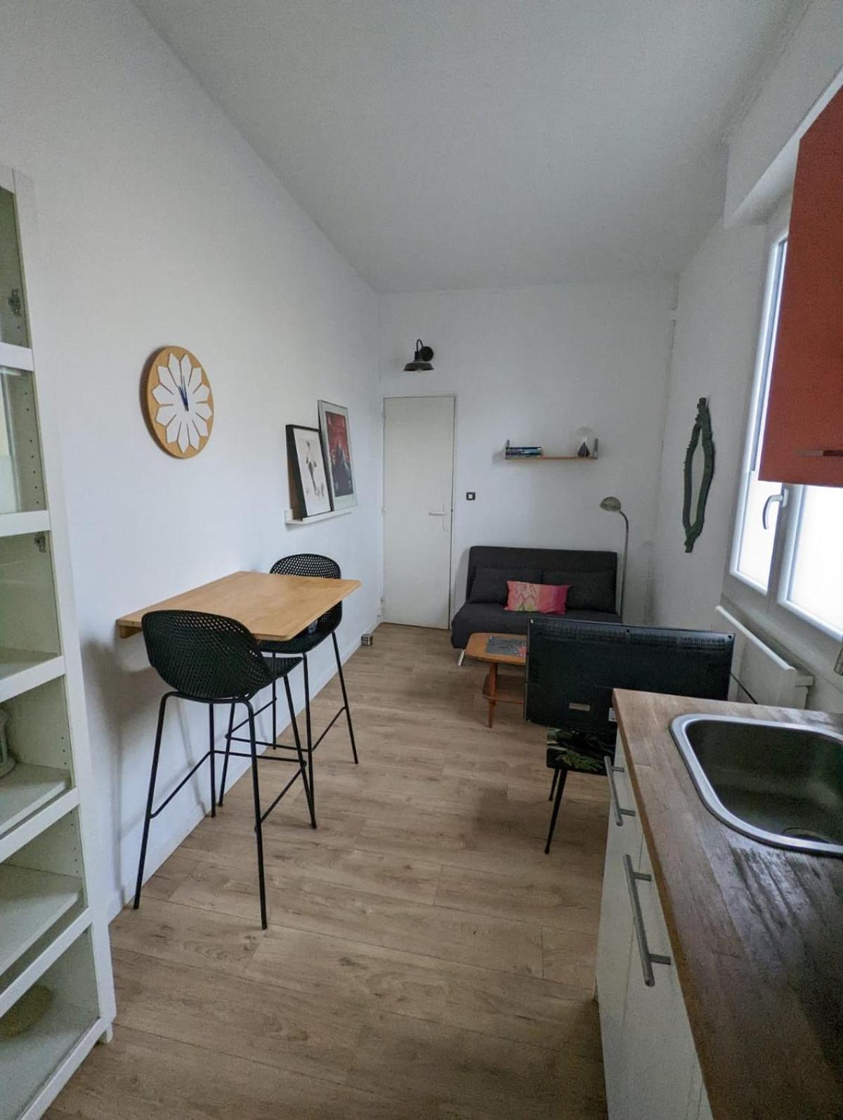 Little House With Small Courtyard Holiday home *