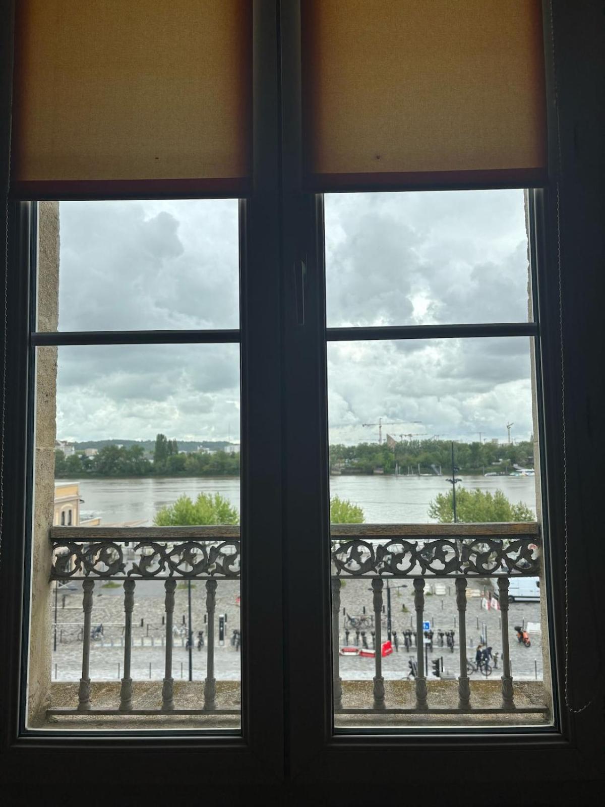 Appartement T4 Vue Sur La Garonne, Au Pied Du Tram Bordeaux