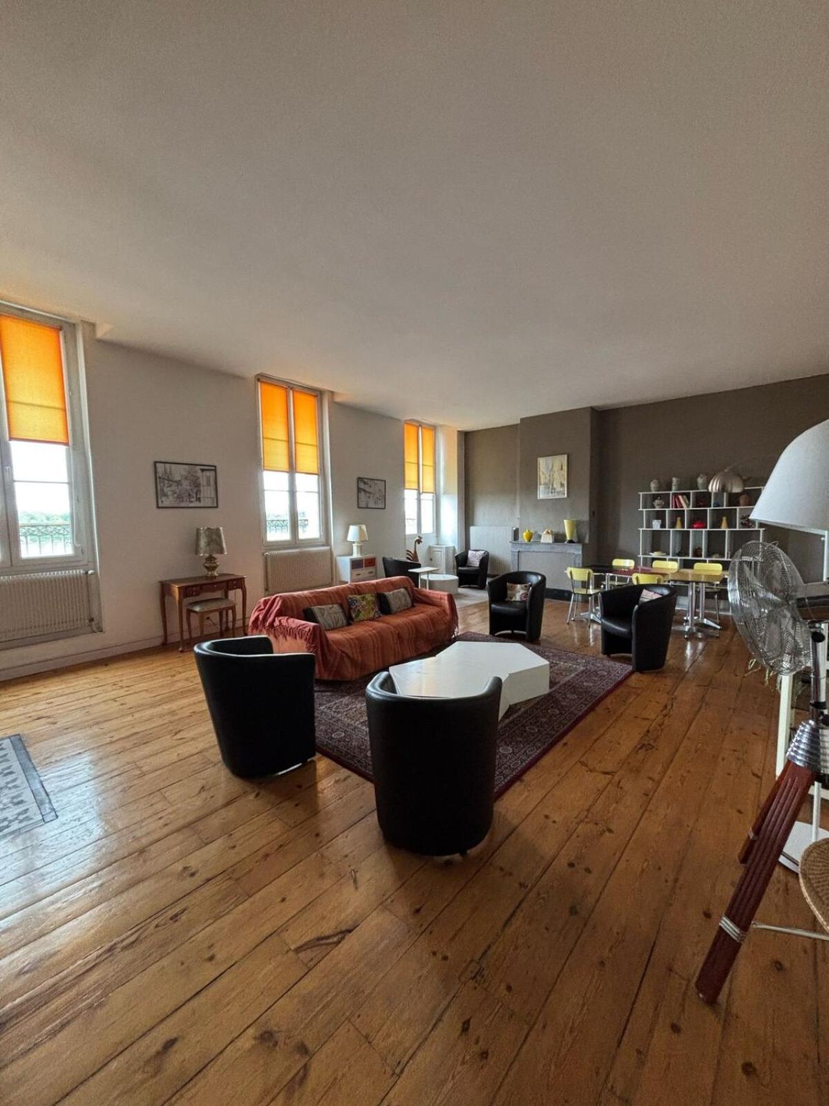 T4 Vue Sur La Garonne, Au Pied Du Tram Appartement