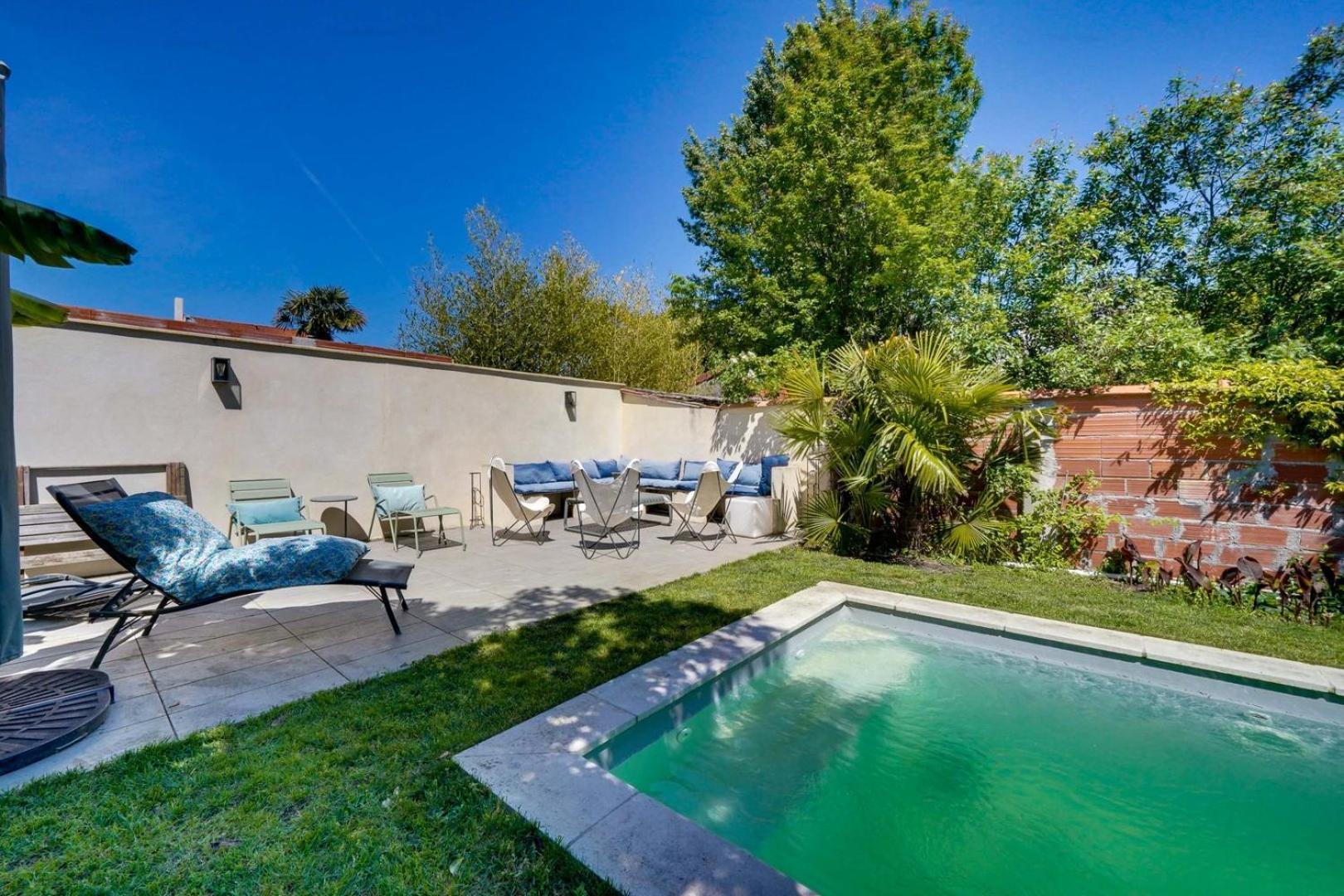 Tres Belle Maison Avec Piscine Et Jardin Hébergement de vacances *