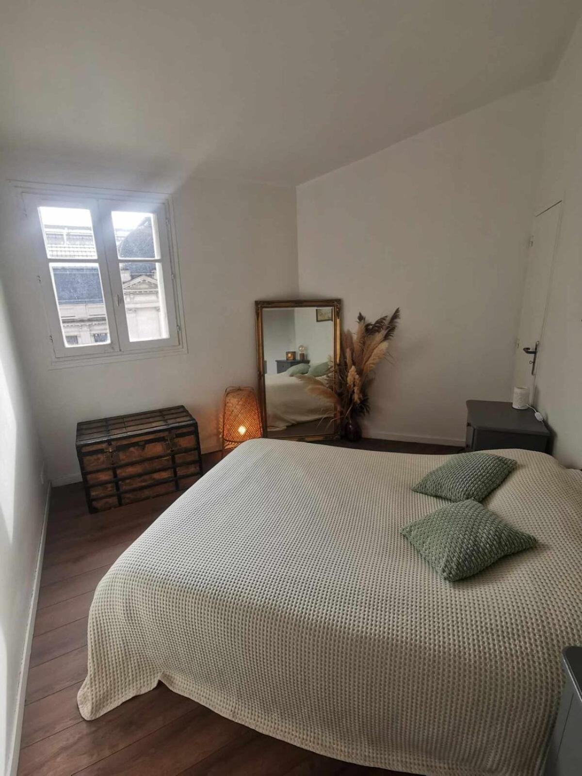 Appartement Charming In Bordeaux, 2 Steps From The Train Station Bordeaux