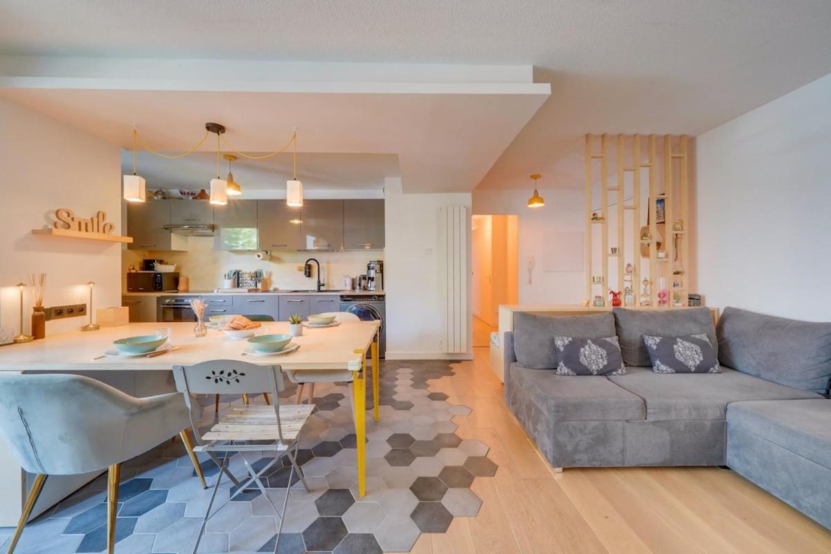 Cozy Apartment, Perfect Location *