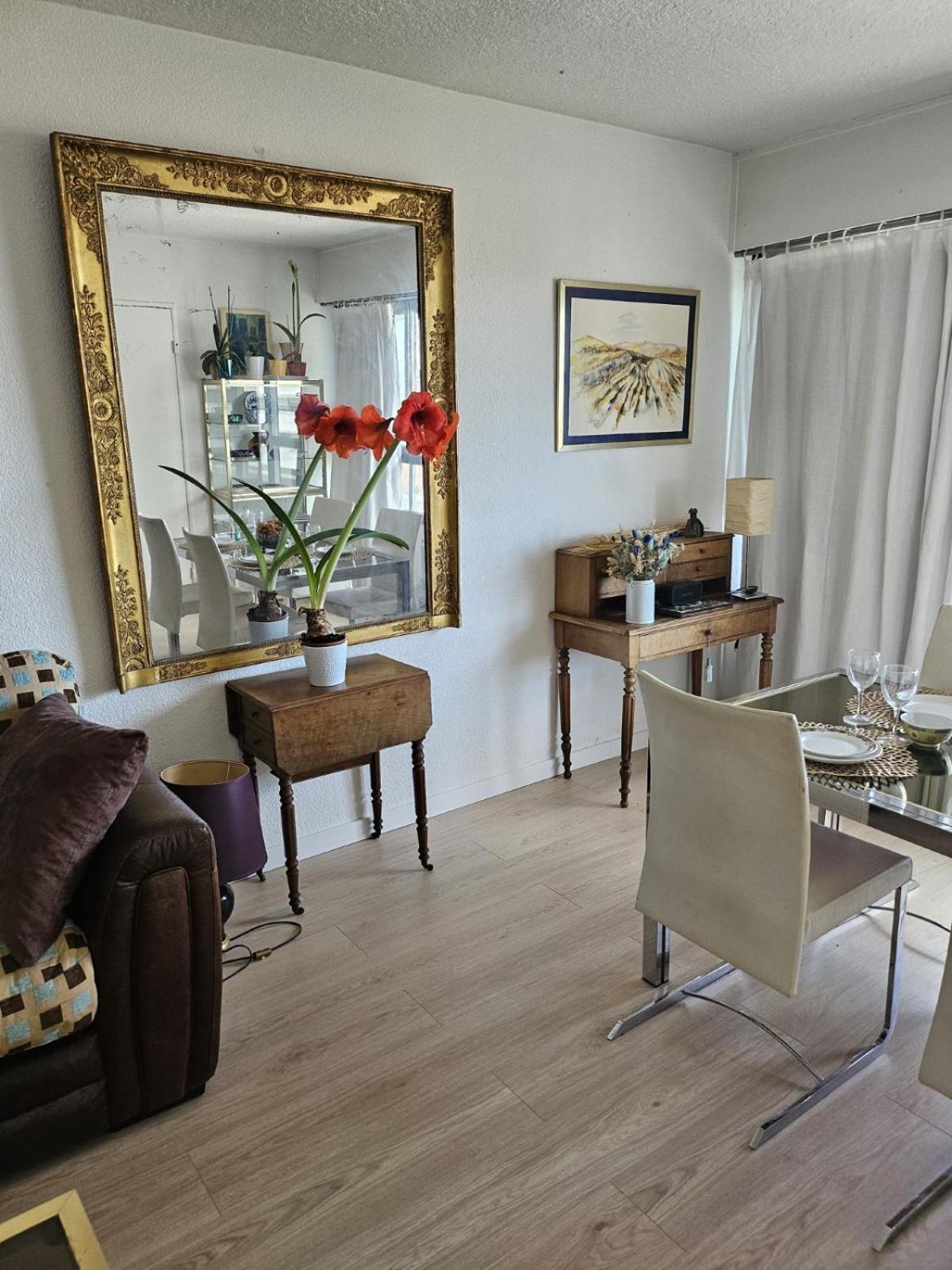 Au Centre De Apartamento *