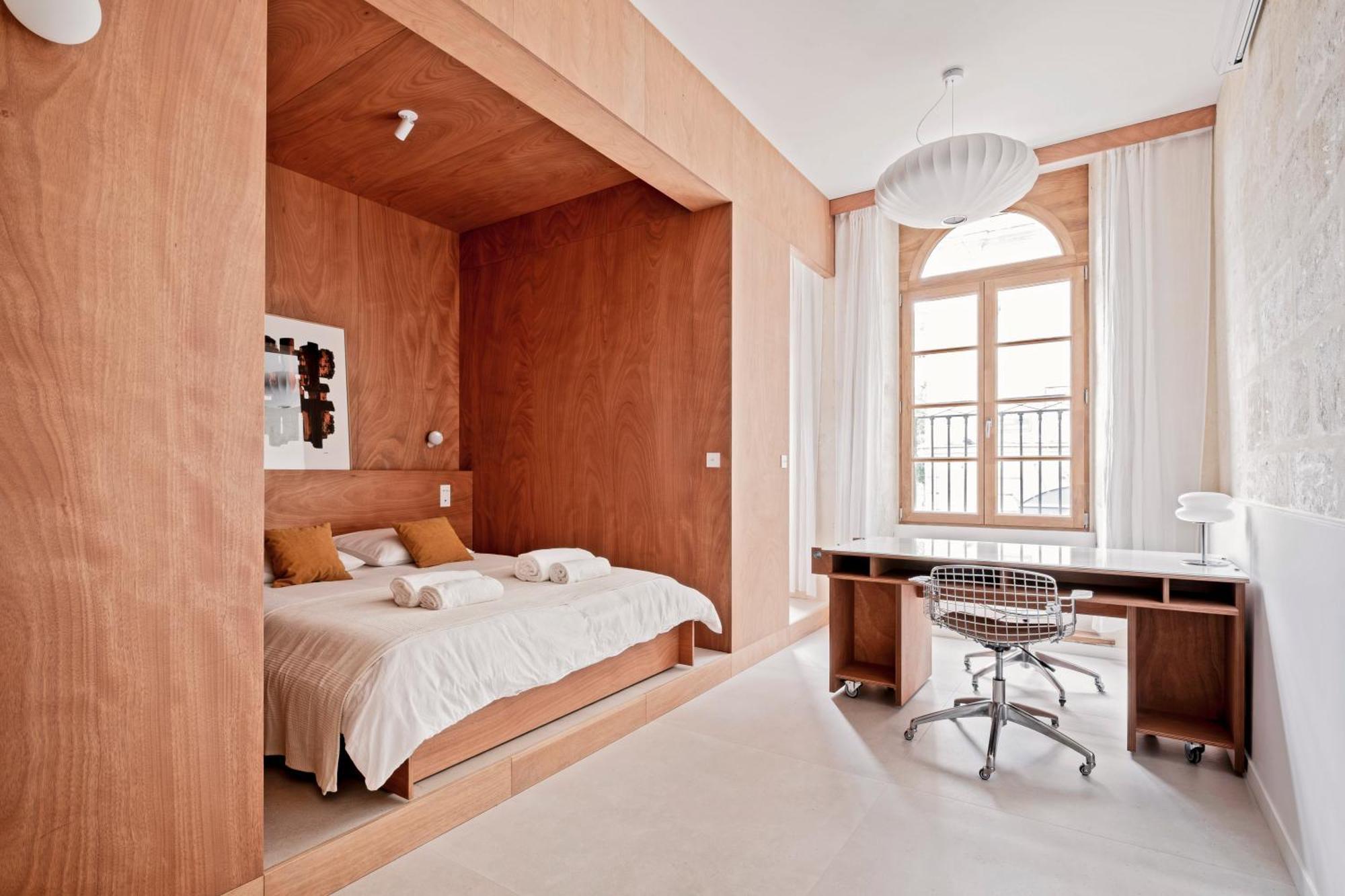 Superbe Rue St-catherine - Cine , Balcon & Appartement