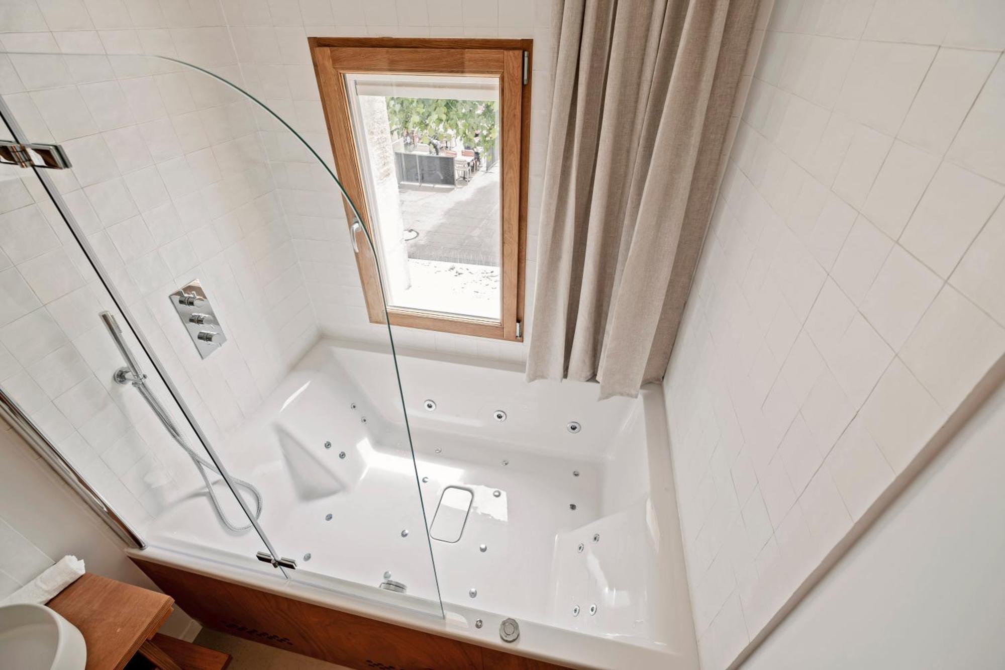 Appartement Superbe Rue St-catherine - Cine , Balcon &