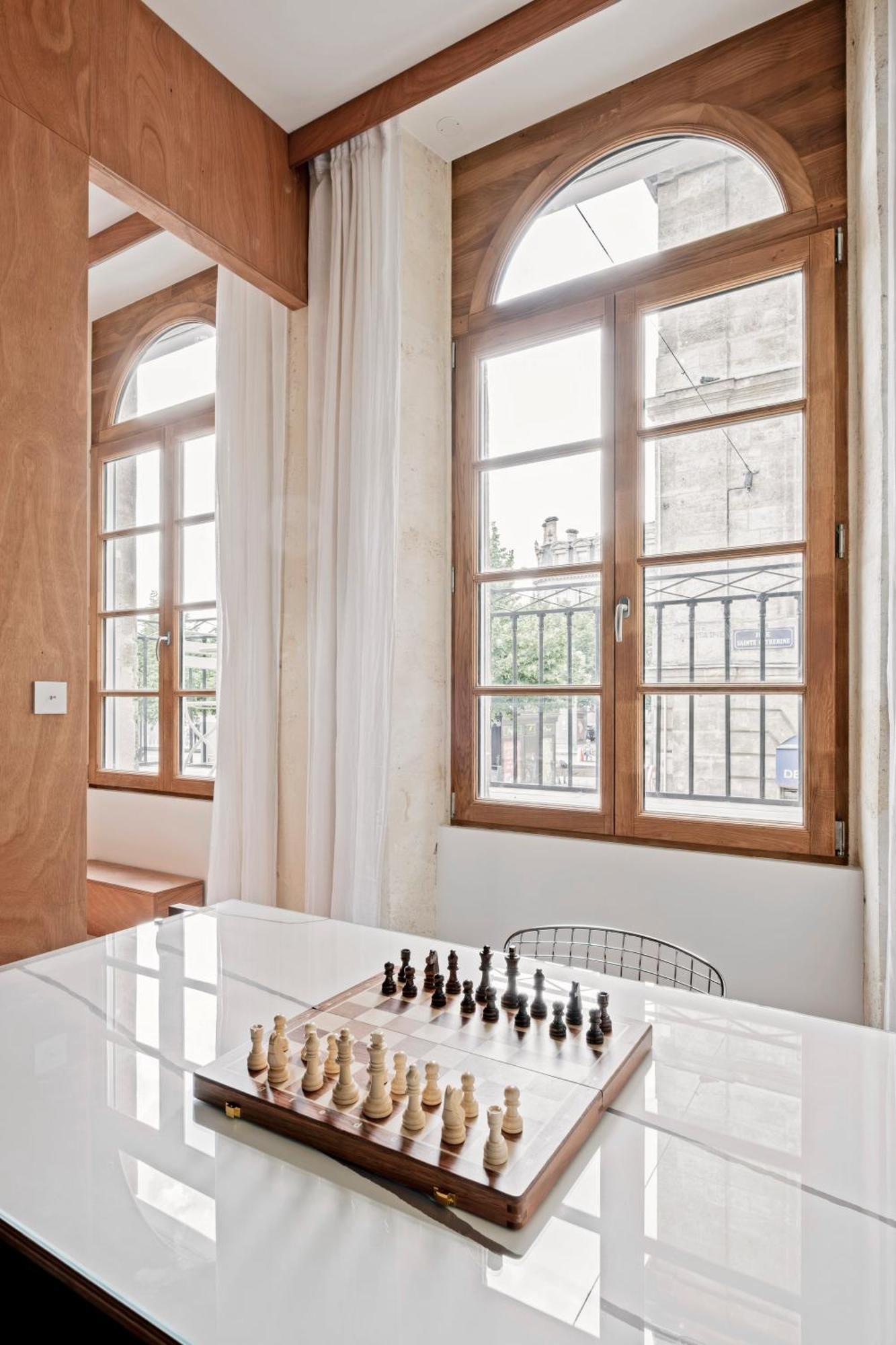 Appartement Superbe Rue St-catherine - Cine , Balcon & *