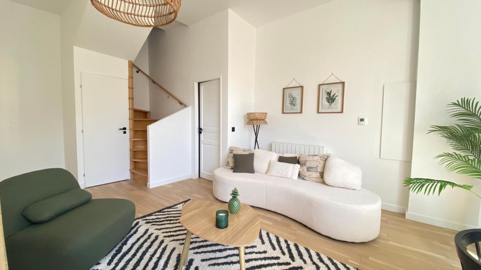 Duplex De Charme Au Coeur Du Triangle Dor * Bordeaux