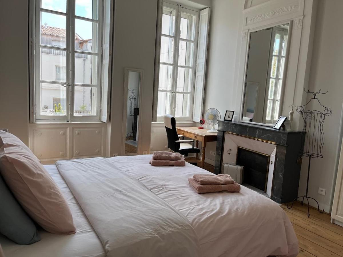 Apartment Maison En Centre Avec Jardin Et Piscine Bordeaux