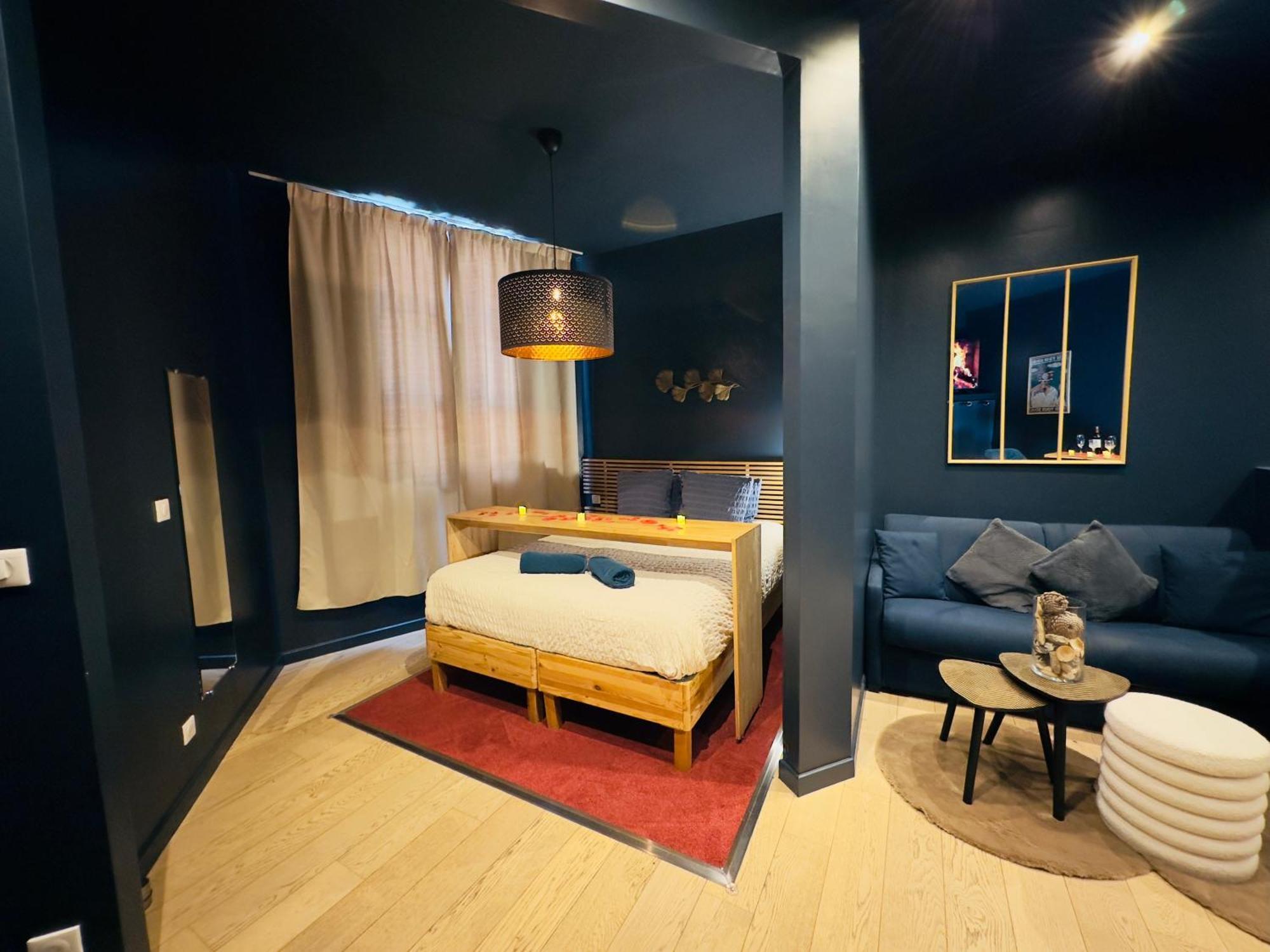 Mieuxqualhotel Jacuzzi Privatif La Parenthese * Bordeaux